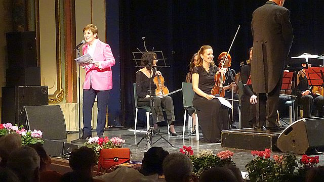 20221106-Mechelen-Wiener-Parade-XIX-DSC00203-Connie-Neefs-violisteb-Robert-Stolz-Promenade-orkest